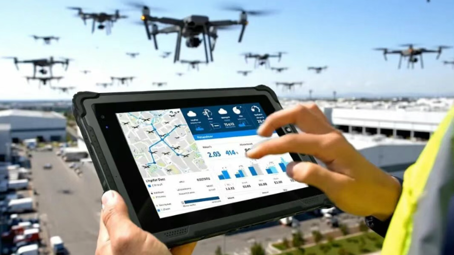 use the M82A as a lightweight ground control station, enabling GPS-based real-time positioning