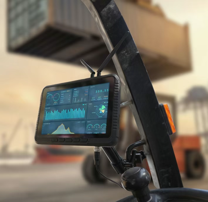  V10J’s industrial-grade aviation connectors ensure secure cable connections, maintaining stable power and signal transmission.