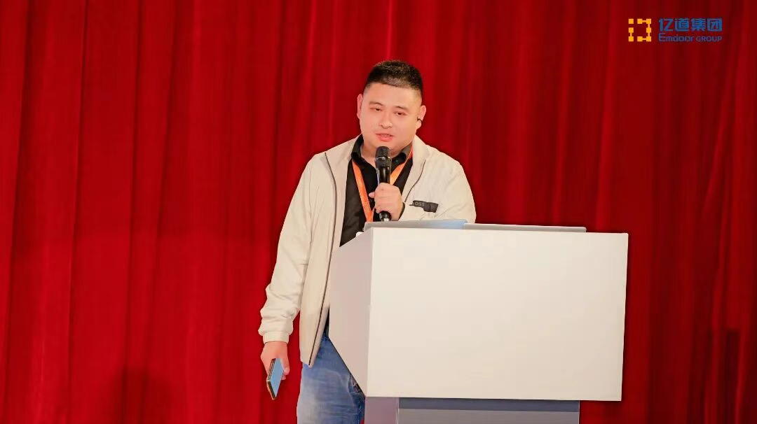  General Manager of Yizhong Optoelectronics (established in 2025), introduced the new subsidiary focused on LCD product design and manufacturing